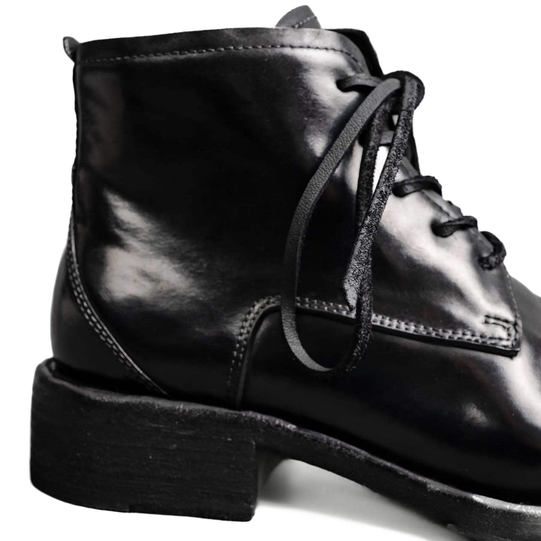 5-Eyelet Washed Cordovan Boots Black