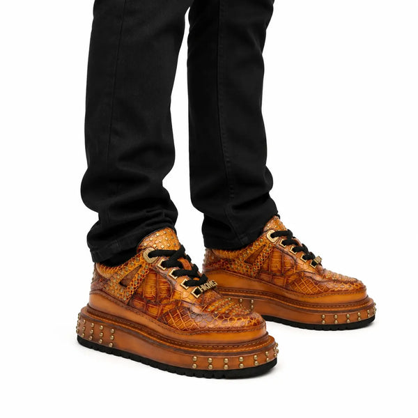 Bernsteinfarbener Krokodilleder-Plateausneaker