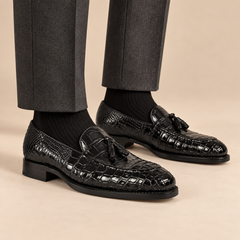 DIVINCH black scale-pattern tassel loafers with apron toe — on-foot studio hero