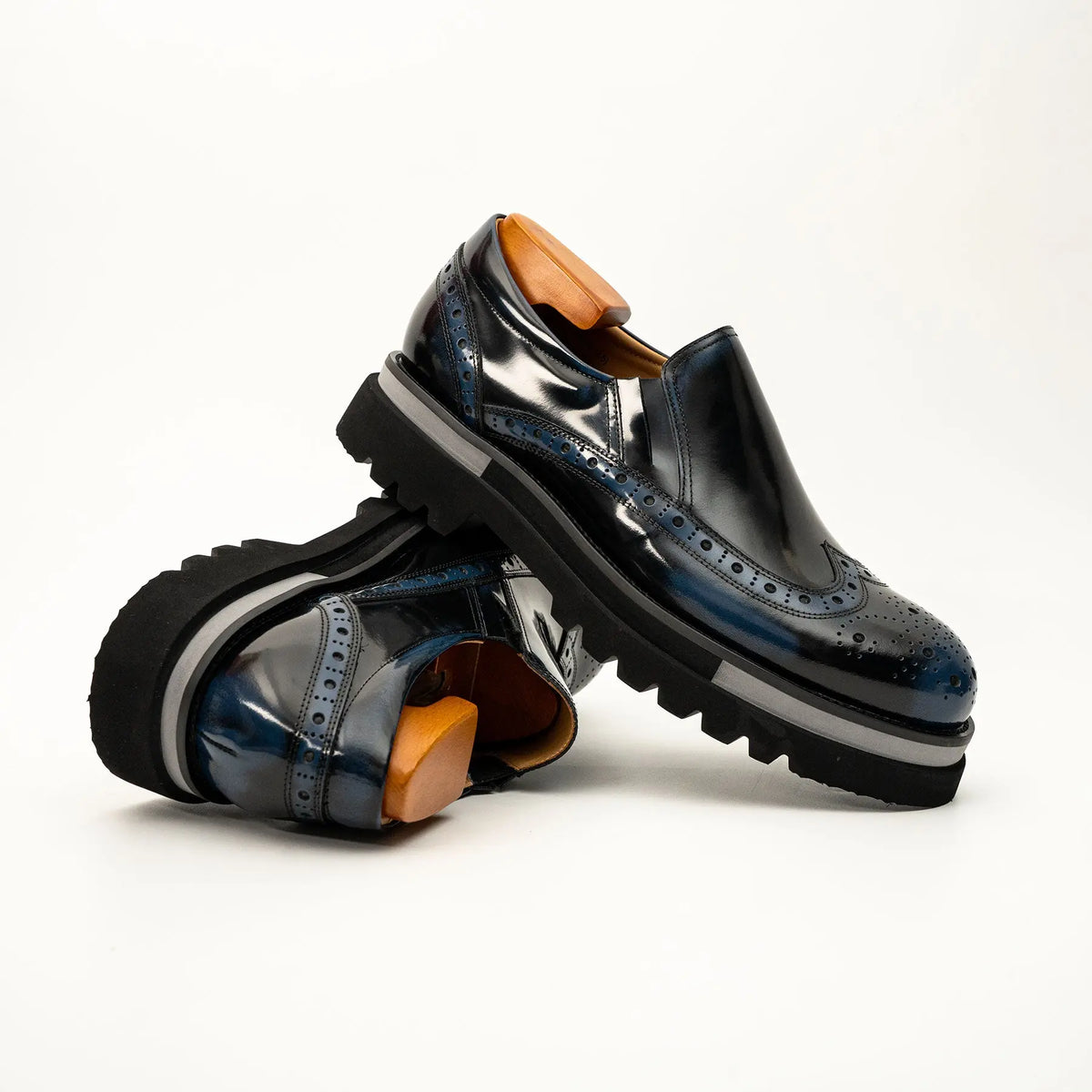 Black-Blue Brogue Lug-Sole Loafer DIVINCH
