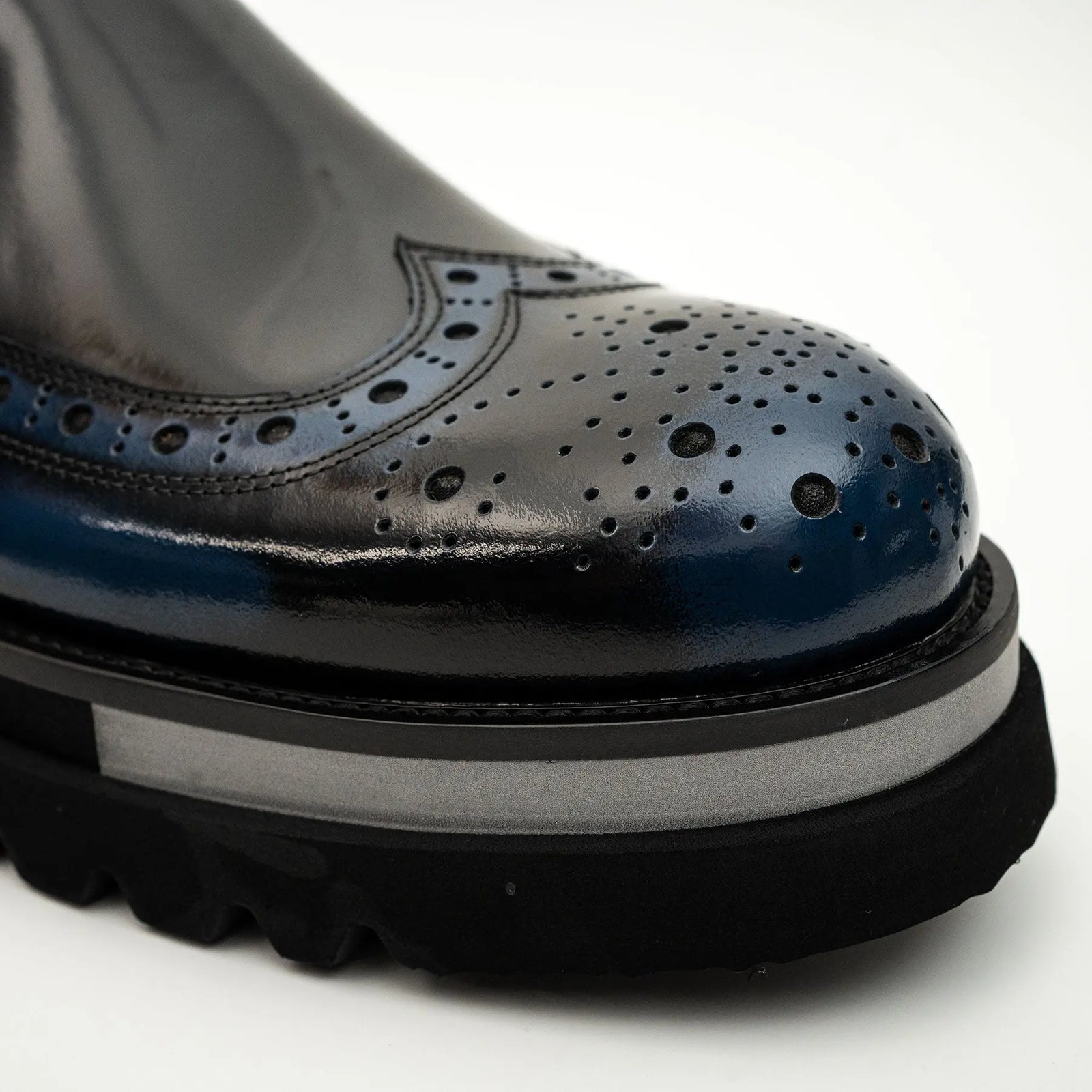 Black-Blue Brogue Lug-Sole Loafer DIVINCH