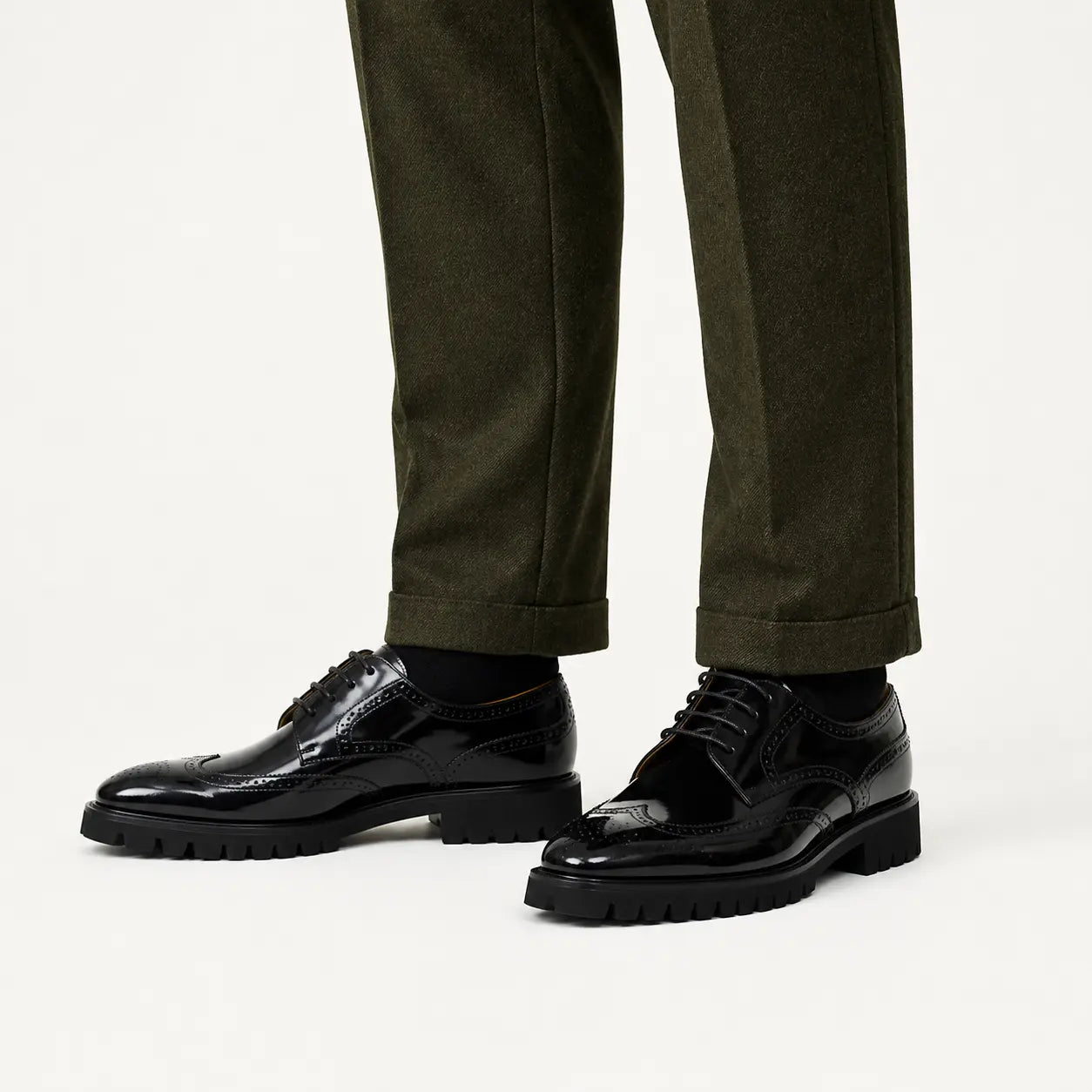 DIVINCH Black Brogue Derby Shoes with Lug Sole — on-foot studio view