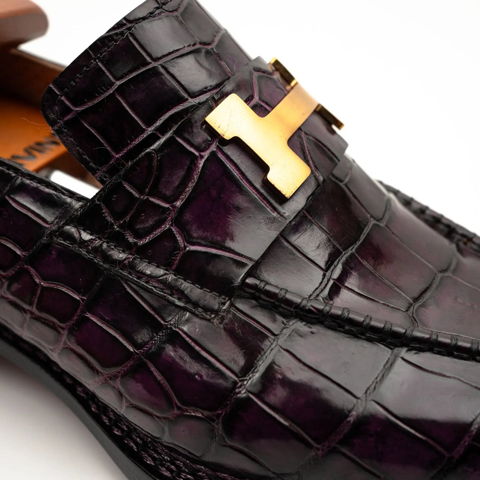 Black Burgundy Crocodile Bit Loafer DIVINCH