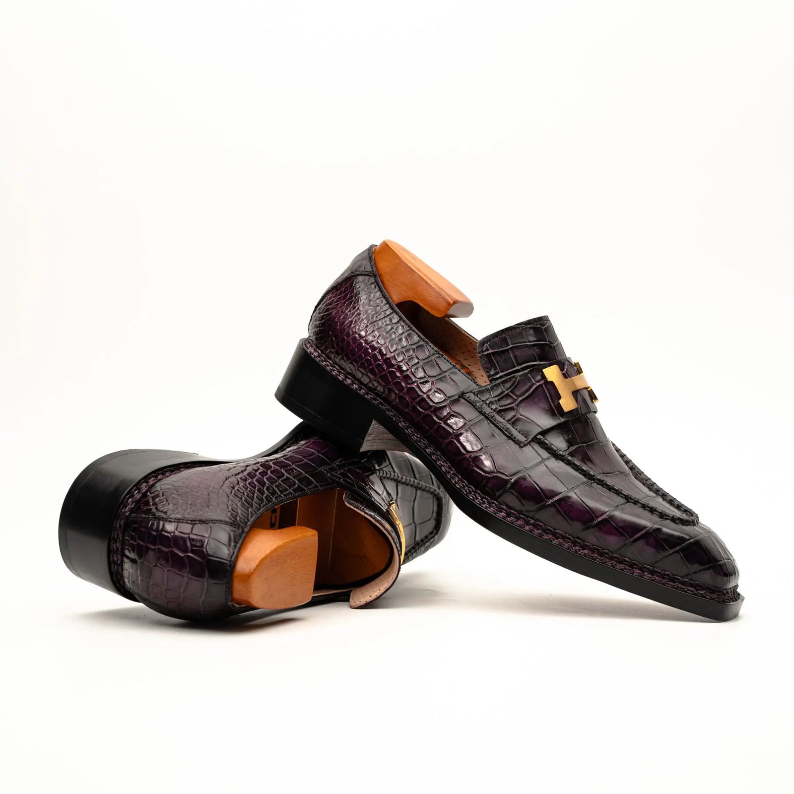 Black Burgundy Crocodile Bit Loafer DIVINCH