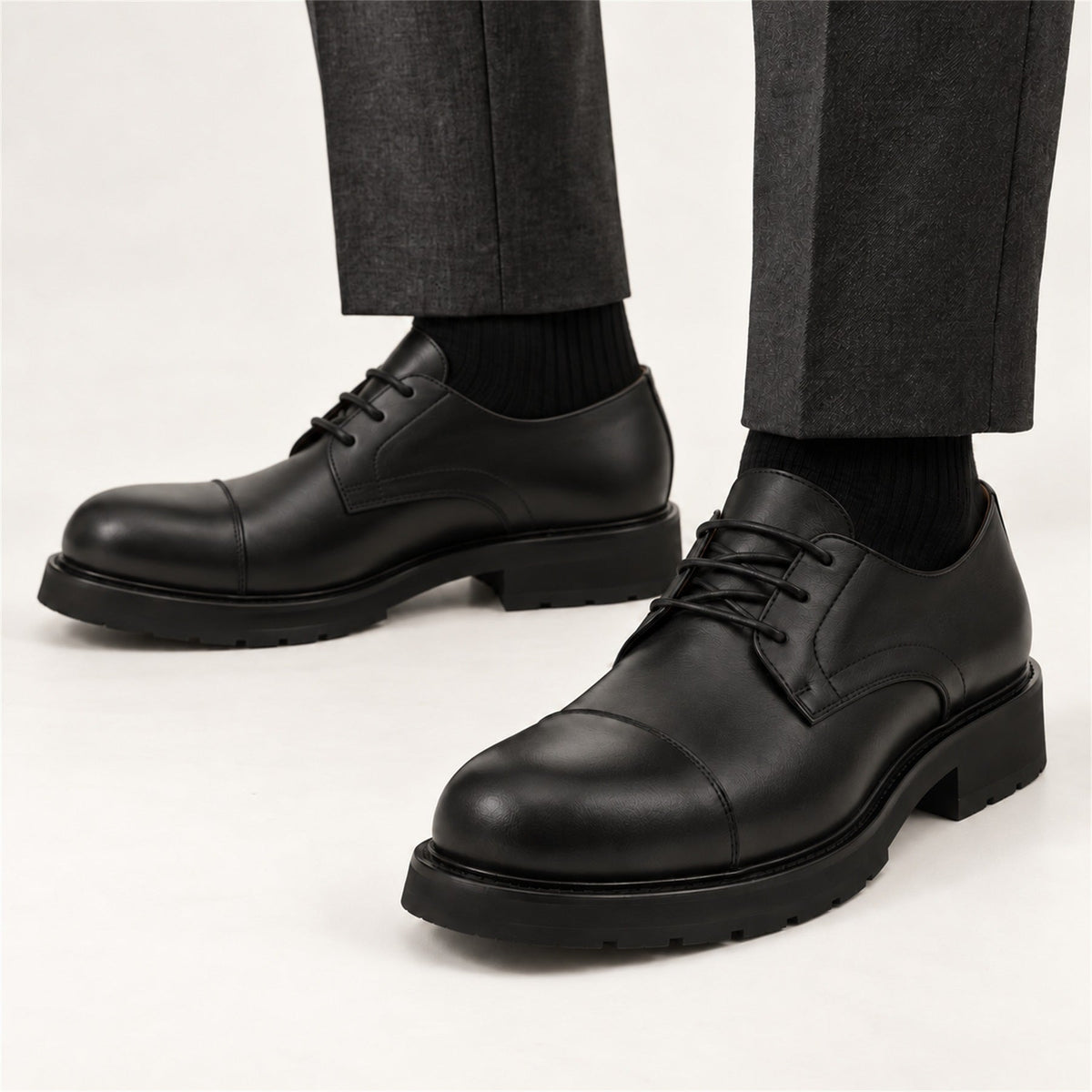 DIVINCH 6501B black calfskin cap-toe Derby shoes - 00 on foot