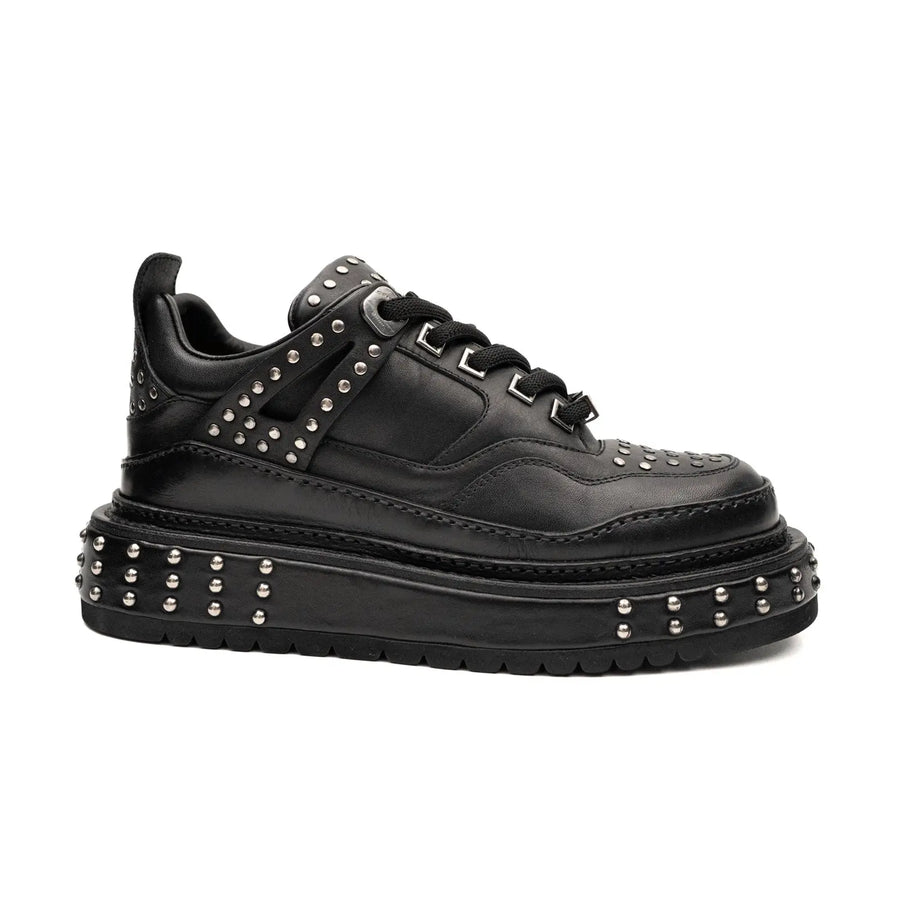 Sneakers Platform in Pelle di Vitello Nera con Borchie