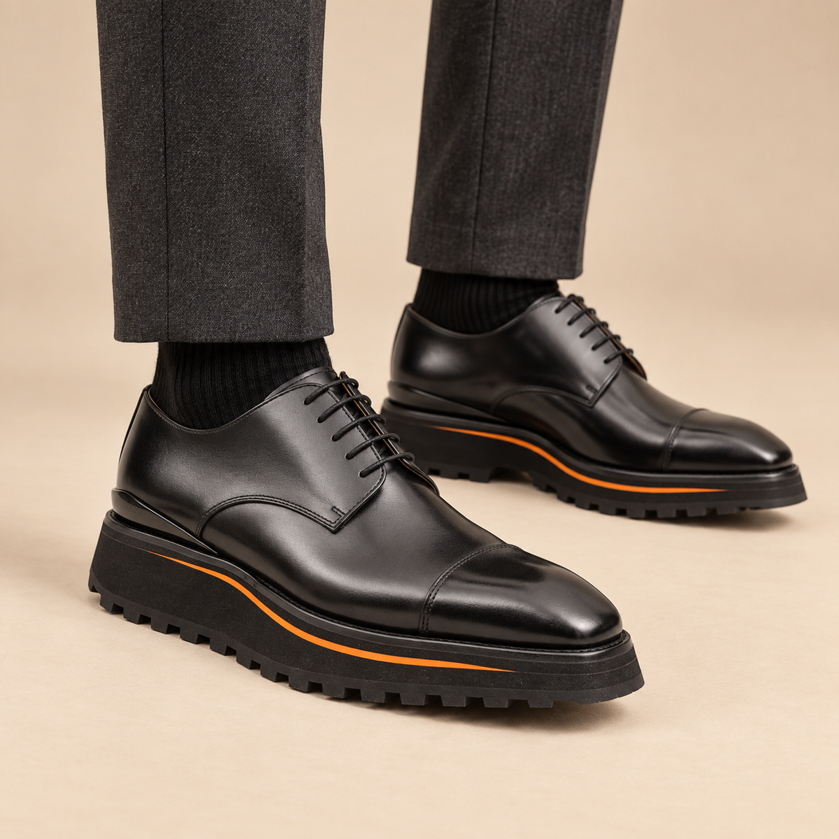 DIVINCH 2889B black cap-toe Derby shoe on foot