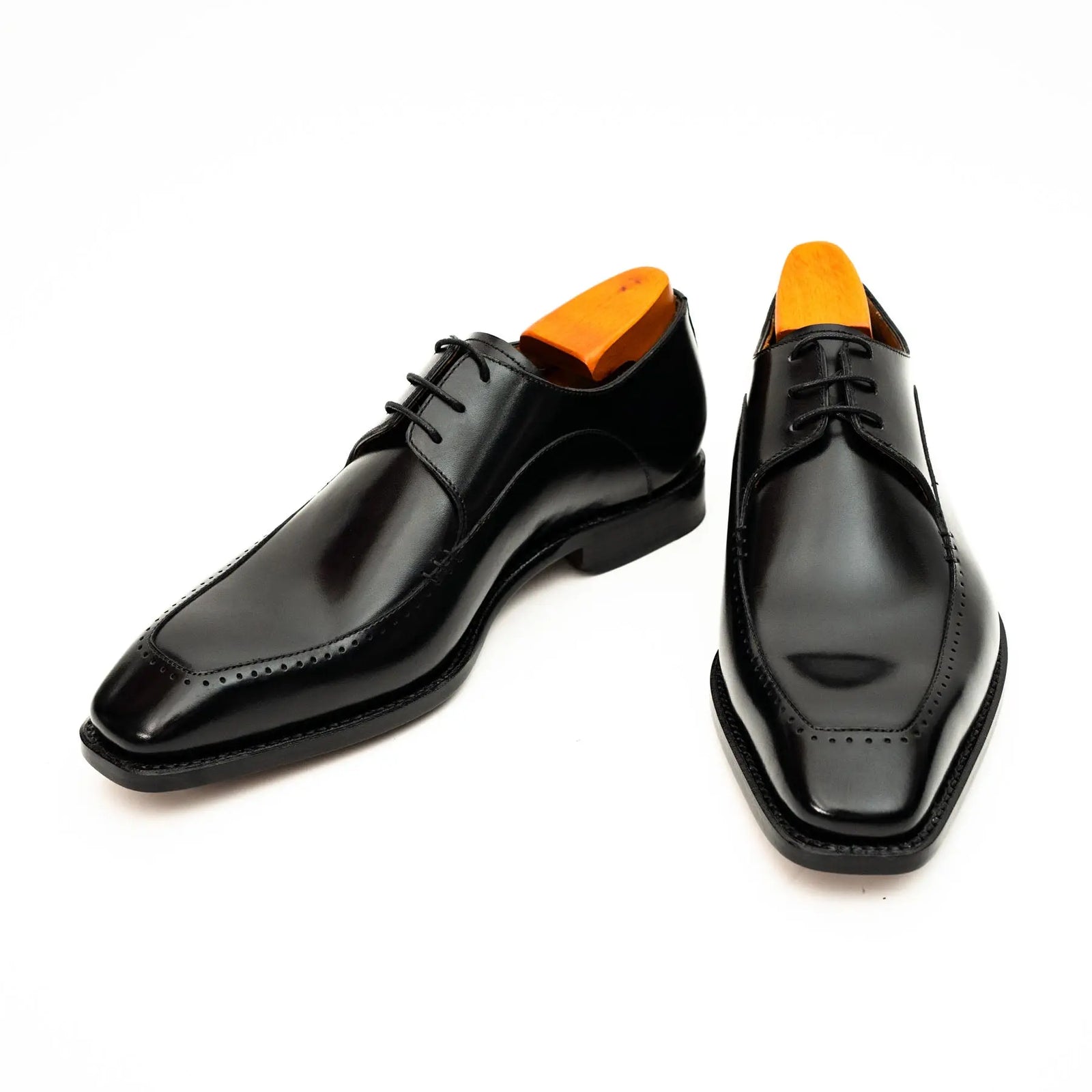 Black Chiseled Goodyear Oxford Shoe DIVINCH