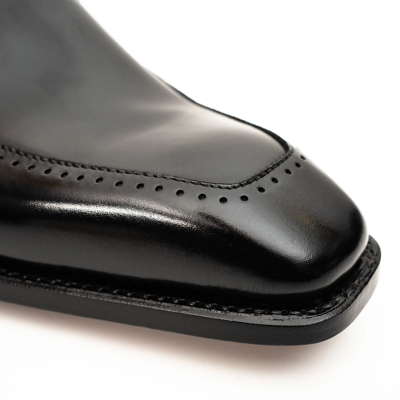 Black Chiseled Goodyear Oxford Shoe DIVINCH