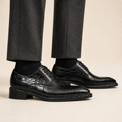 DIVINCH black crocodile Norwegian Derby worn on foot