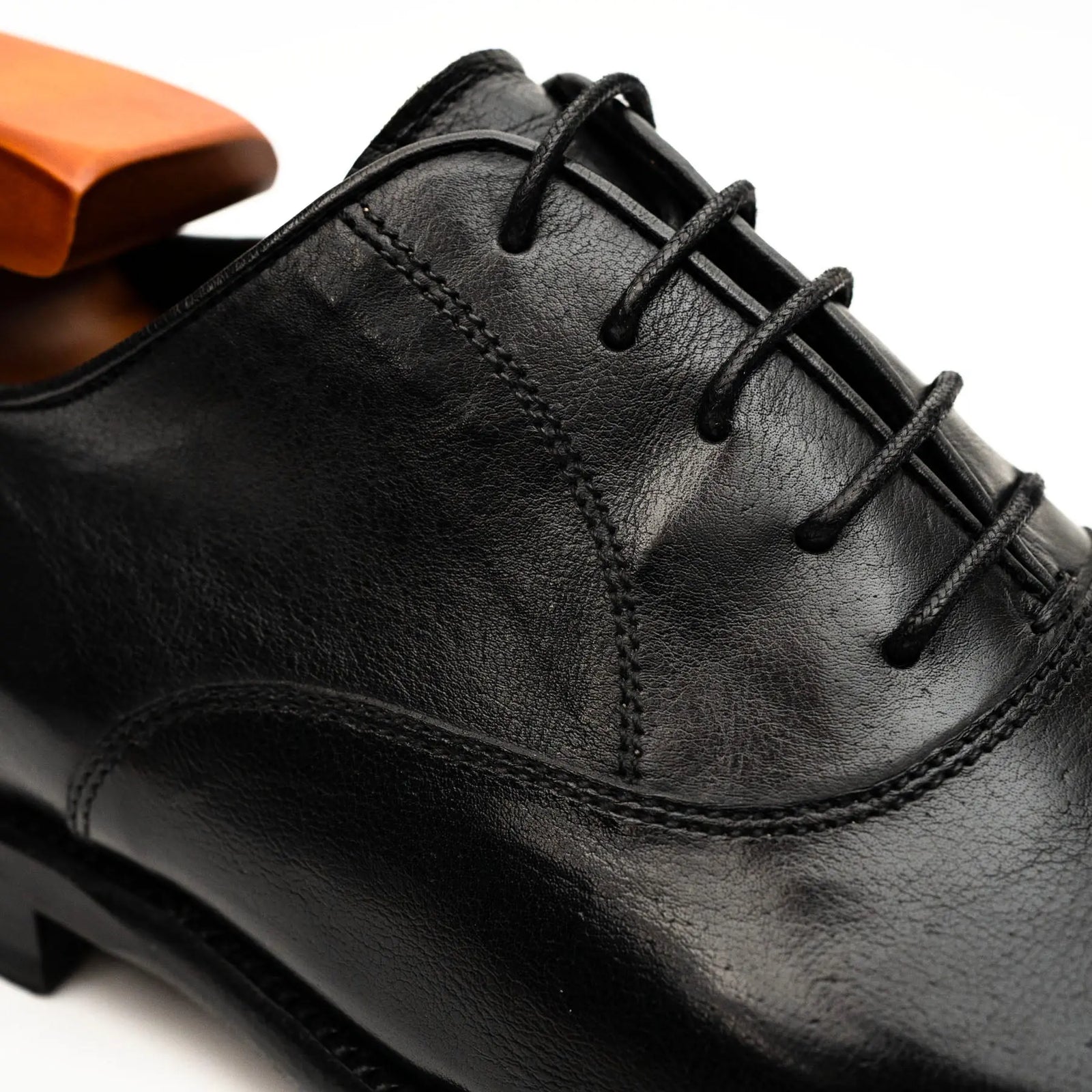 Black Crocodile-Textured Oxford DIVINCH