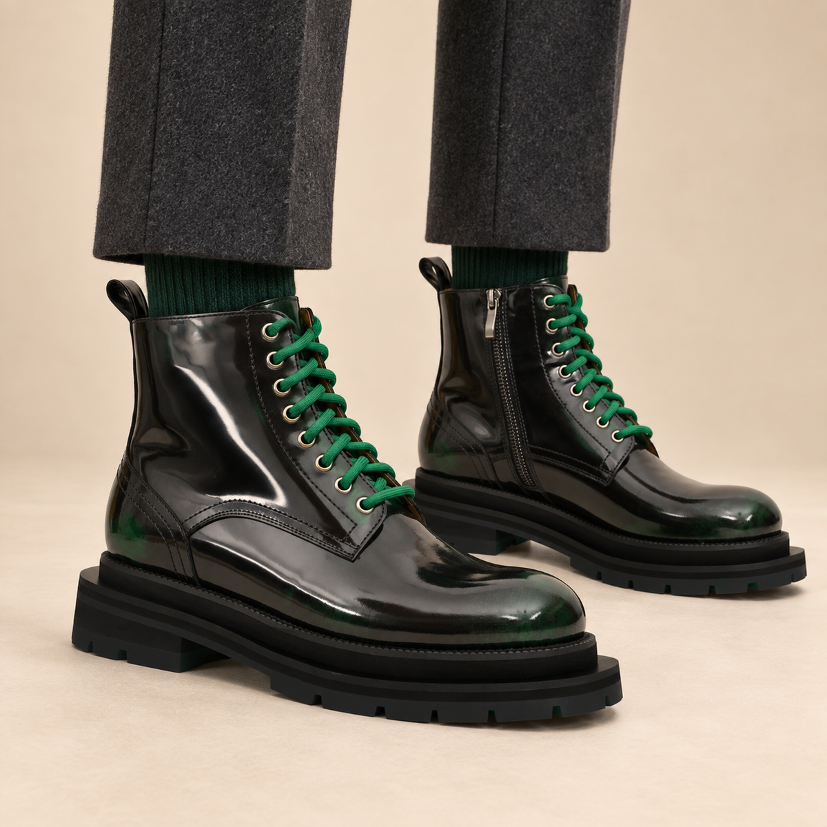 DIVINCH 8229KD-H black and green glossy platform plain-toe ankle boot on foot