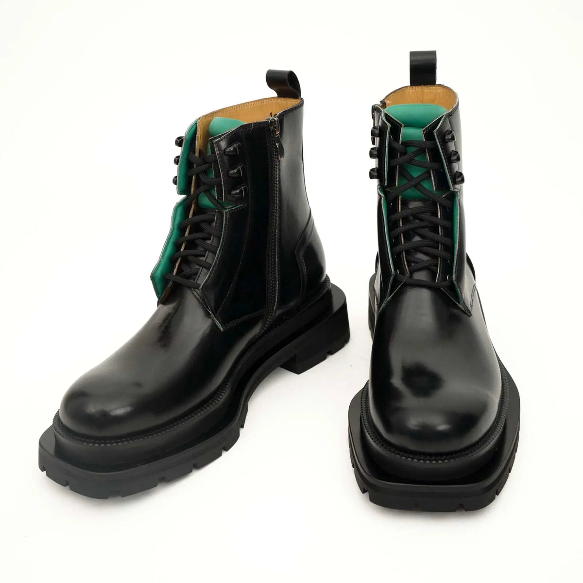 Black Leather Side-Zip Lug Sole Boots DIVINCH