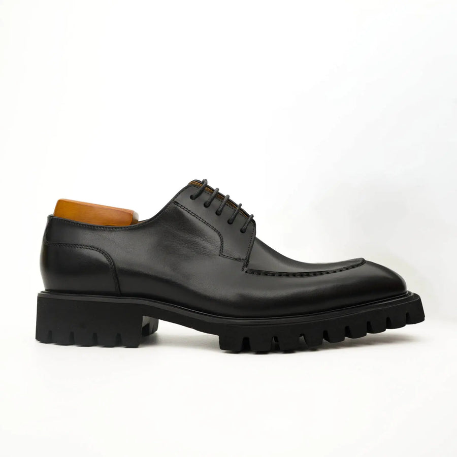 Black Lug Sole Apron Derby