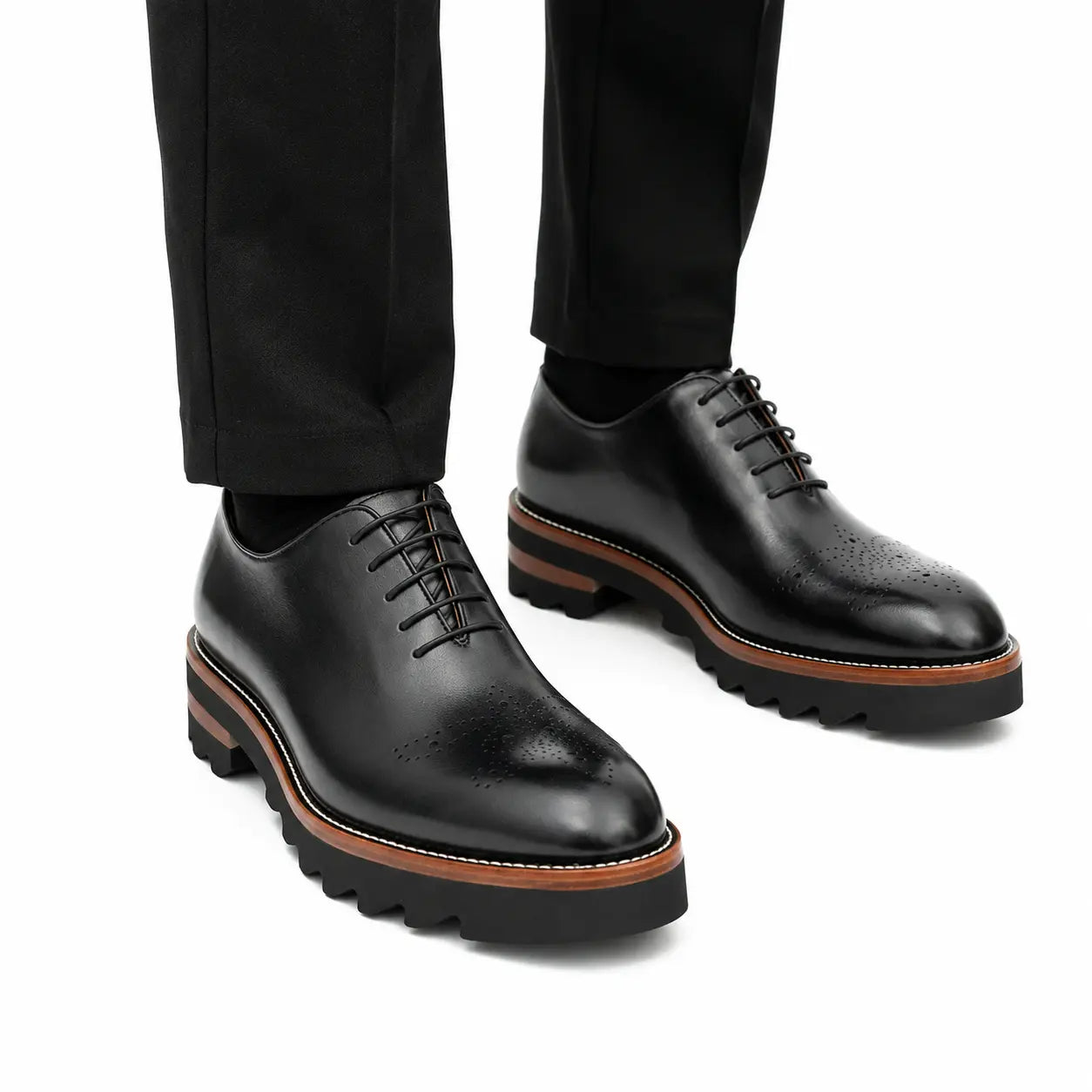 Oxford con suela negra y tacos