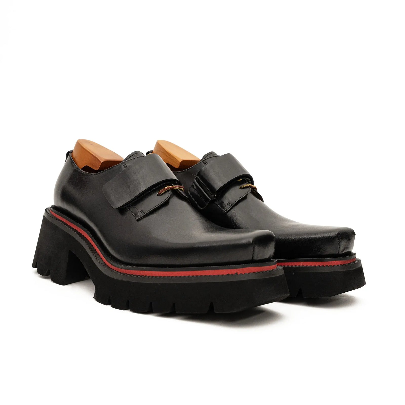 DIVINCH 5037B black lug sole strap shoes pair view