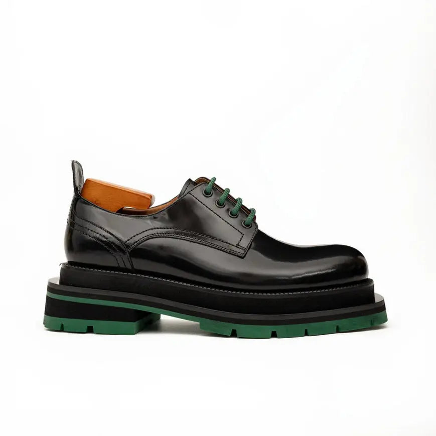 DIVINCH 8222KB-L black derby shoe side profile with green laces and green lug sole
