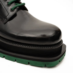DIVINCH 8222KB-L black derby shoe toe and glossy finish detail