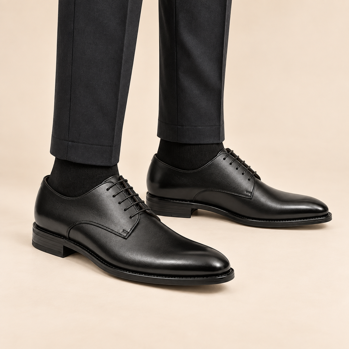Dark plain-toe Derby shoes with polished finish on model lower legs, DIVINCH D848