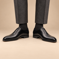 Black Plain-Toe Oxford Shoes with Polished Finish — DIVINCH on-foot hero