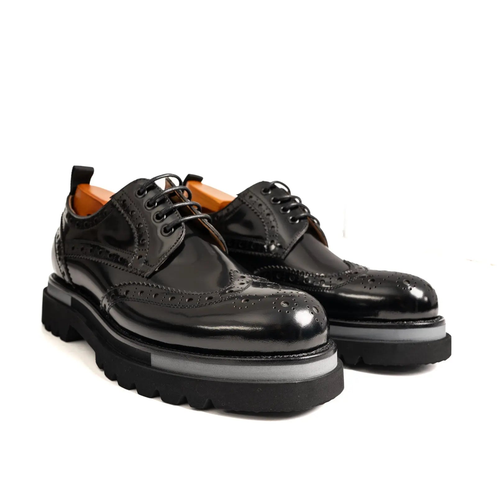 Black Polished Leather Lug Sole Brogues Divinch