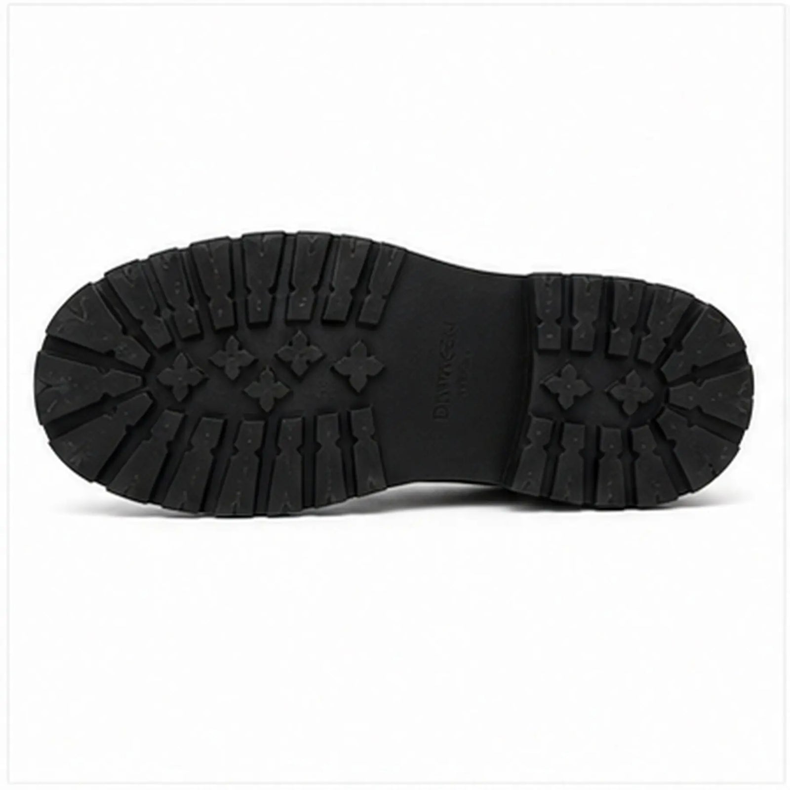 DIVINCH 8221KC-H black lug outsole tread detail