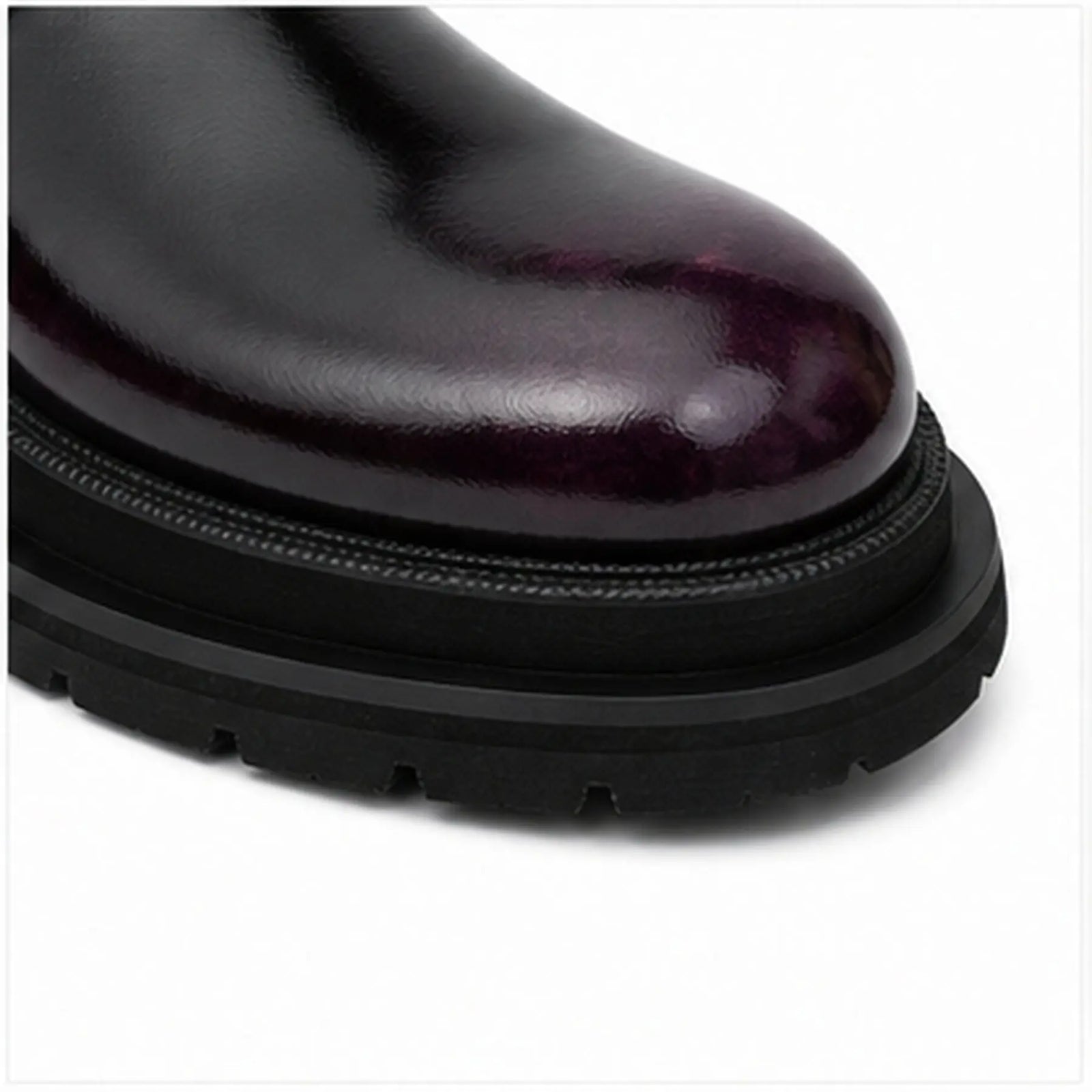 DIVINCH 8221KC-H black purple derby shoe toe finish and lug sole detail