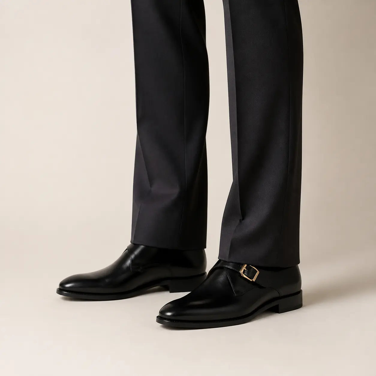 DIVINCH Black Single Monk Oxford — on-foot studio view