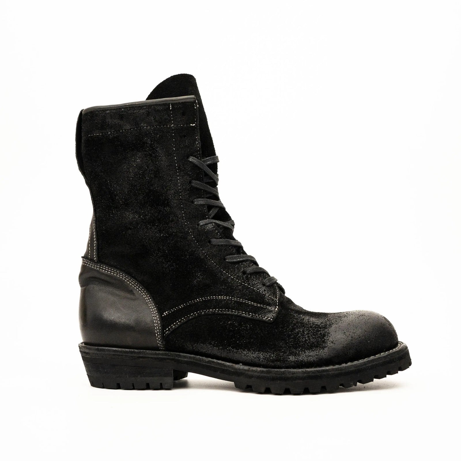 DIVINCH 5002B black lace-up boots white background side view