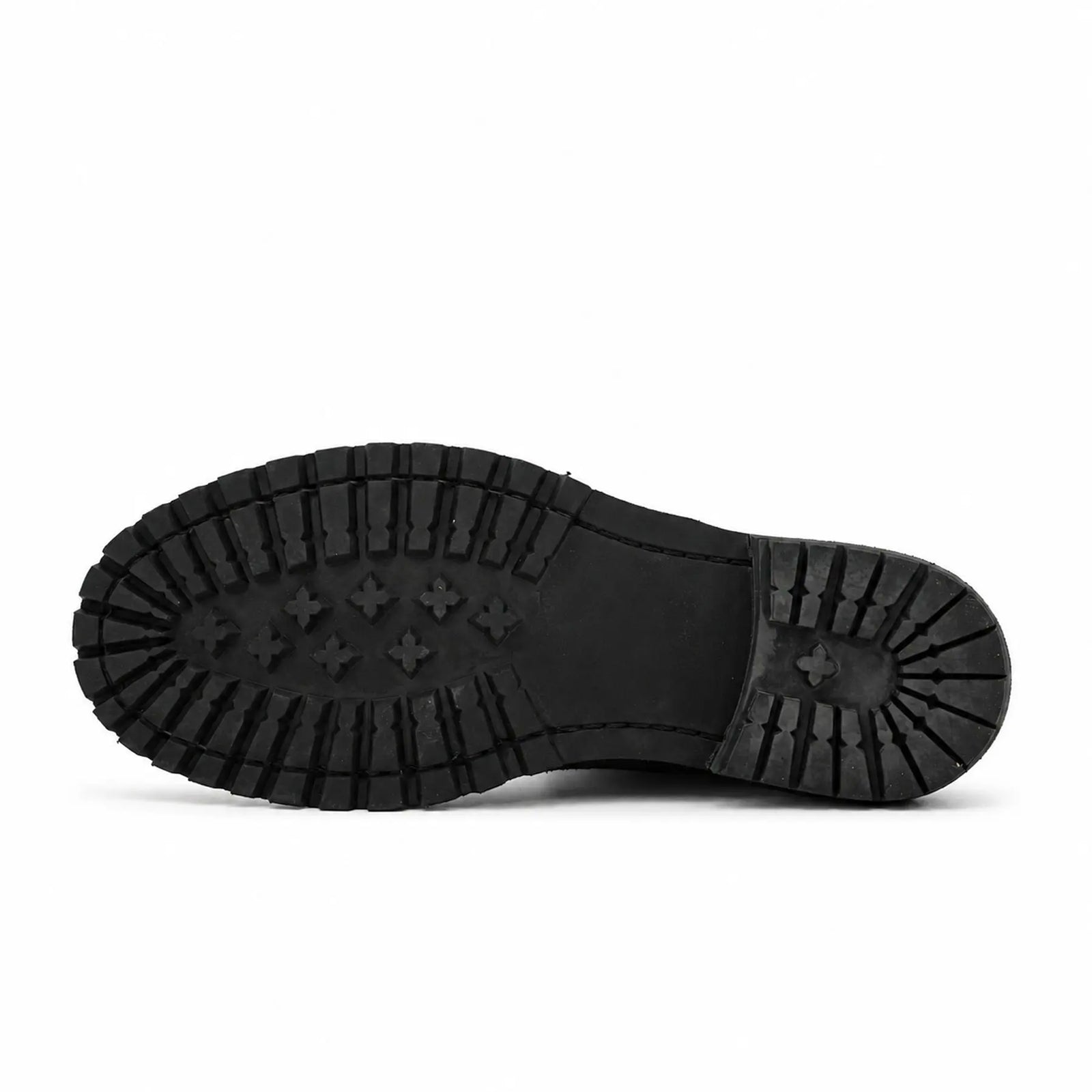 DIVINCH 5001B black lug outsole tread detail