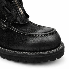DIVINCH 5001B black textured boot toe stitching and zipper detail