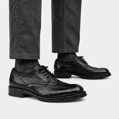 DIVINCH black washed leather lug Derby on foot