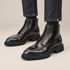 DIVINCH 6765C black apron-toe ankle boots with blue toe shading on foot