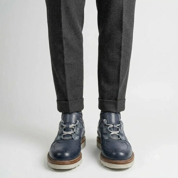 Blaue Brogue-Casual-Schuhe mit weißer Sohle