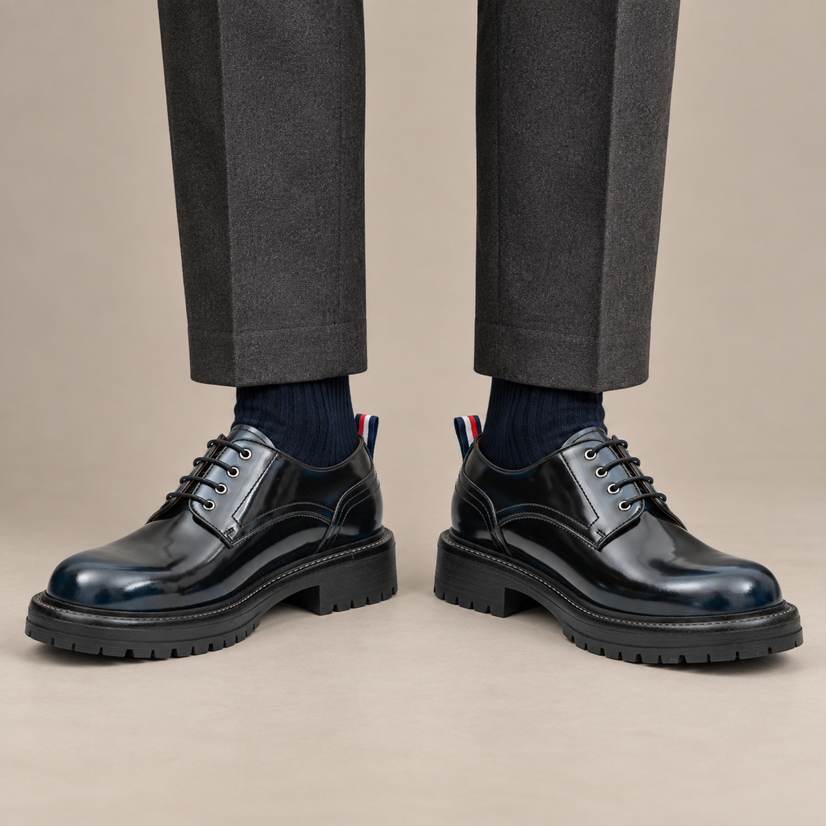 Dark Blue Plain-Toe Derby Shoes with Pull Tab — DIVINCH hero image
