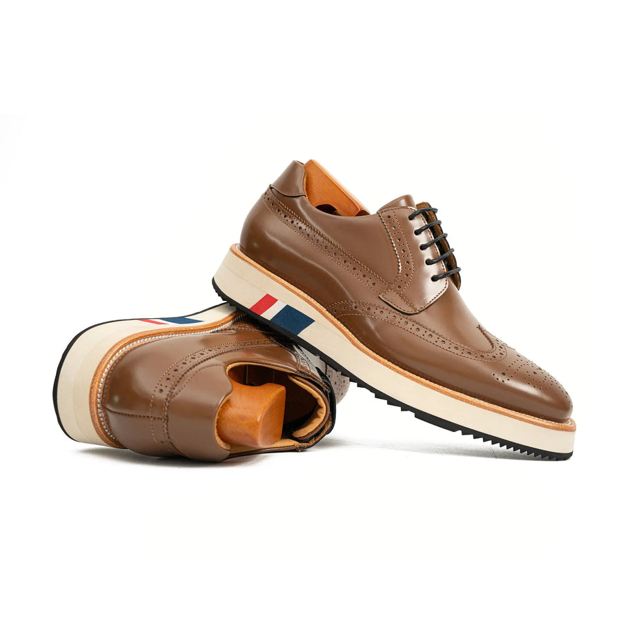 Zapatos derby formales de piel de becerro con suela gruesa color café 