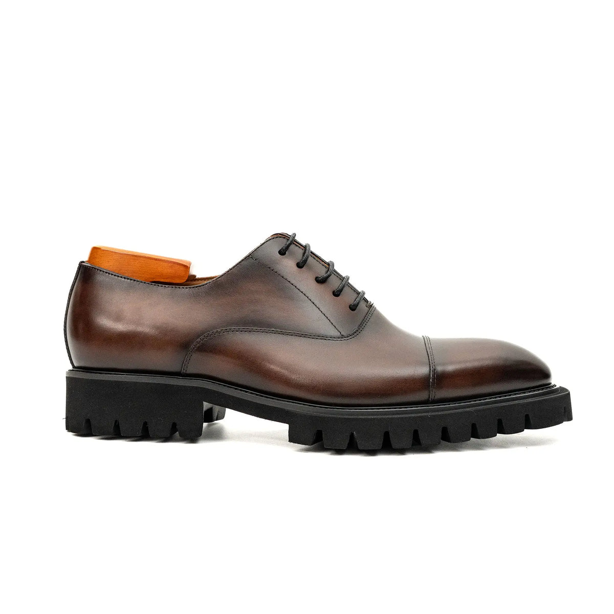 Oxfords à semelle crantée marron poli