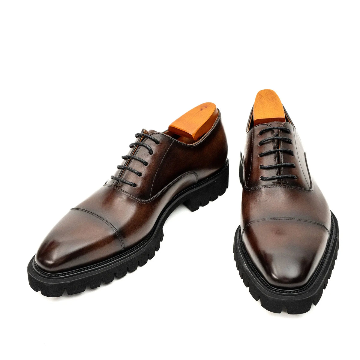 Oxfords à semelle crantée marron poli