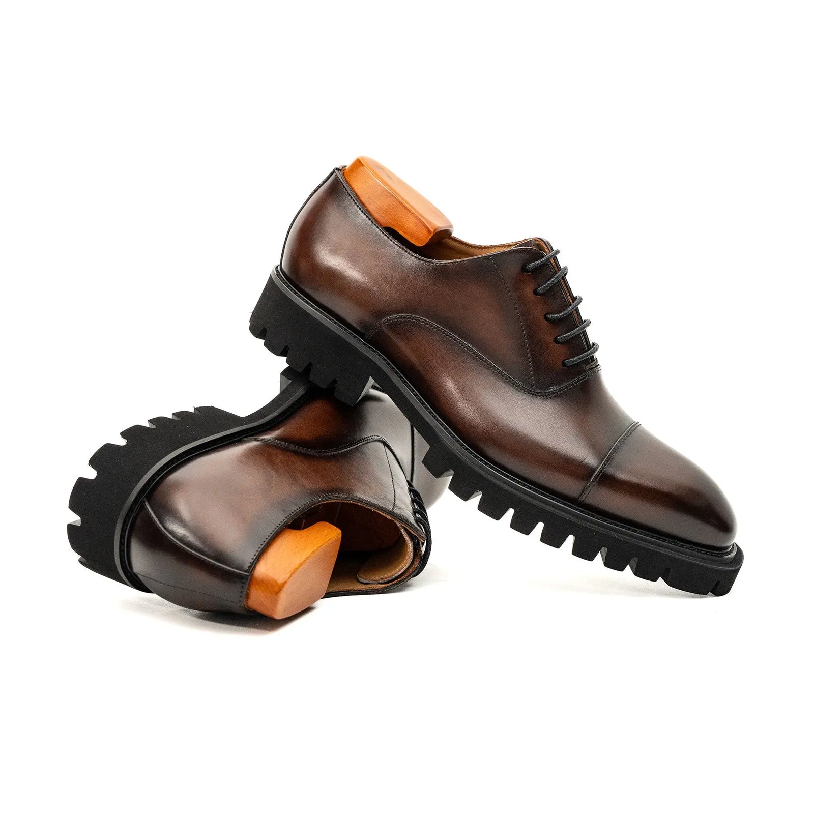 Oxfords à semelle crantée marron poli