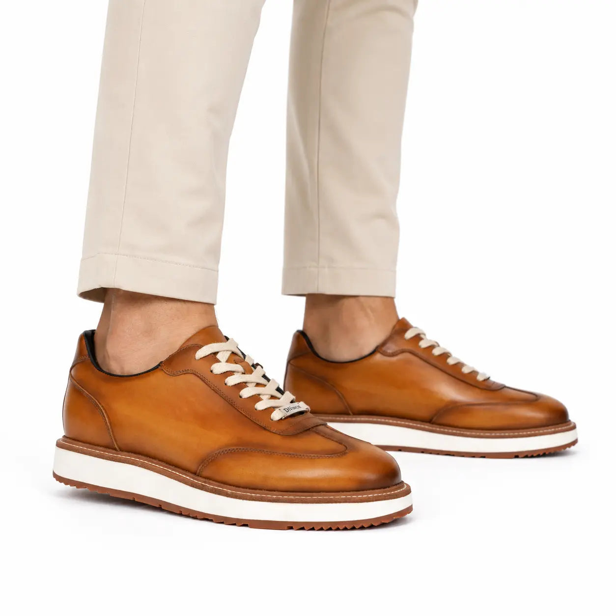 Sneakers Derby con plateau color cognac brunito