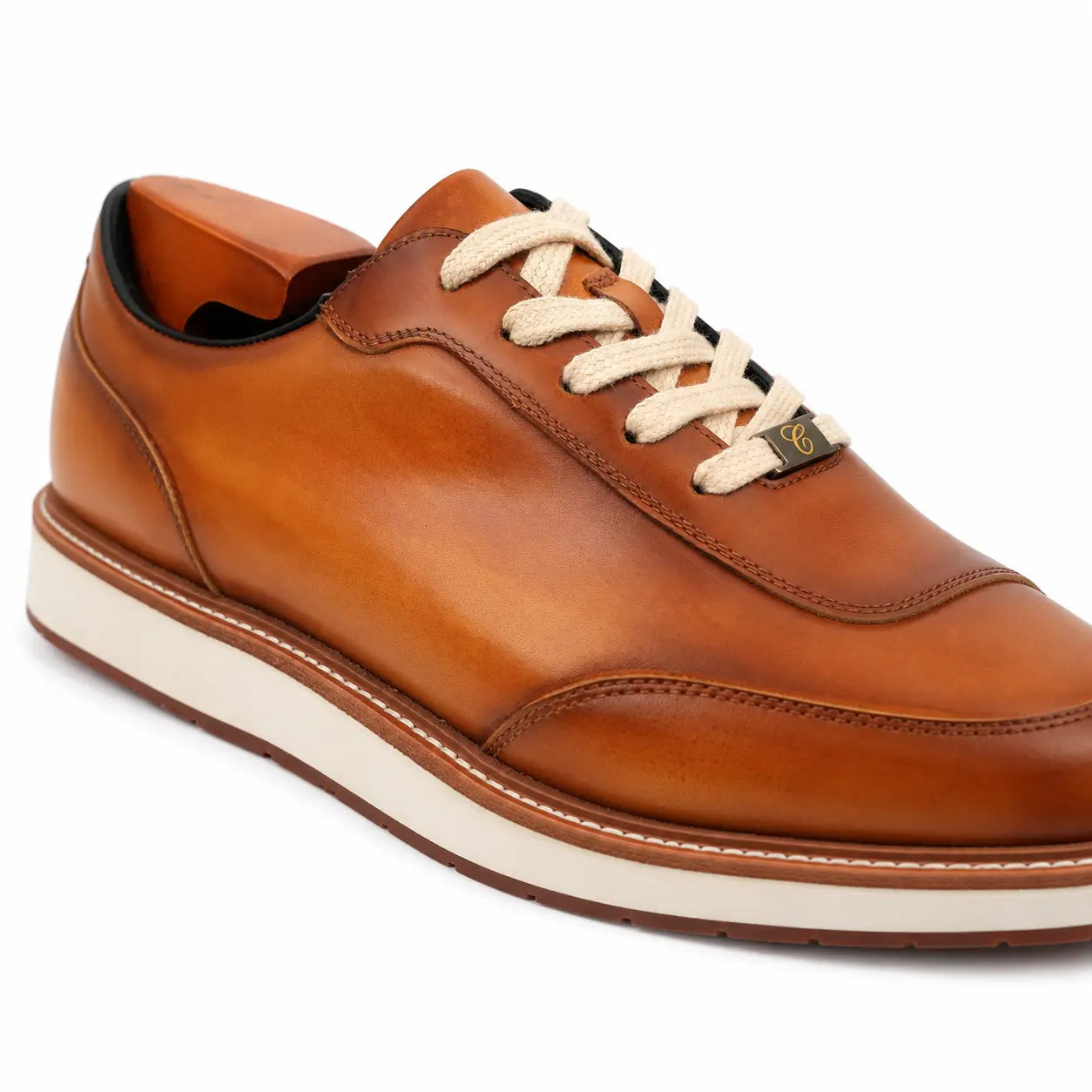 Sneakers Derby con plateau color cognac brunito