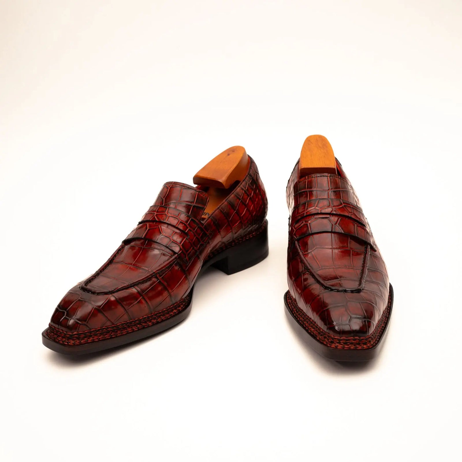 Burnished Red Crocodile Loafer DIVINCH