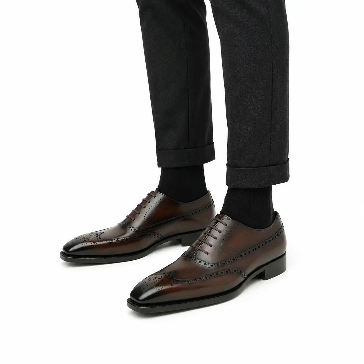 Sapatos Oxford Brogue com Ponta Asa Marrom para Homens