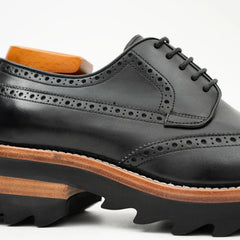 Calfskin Brogue Derby Shoes with Unique Leather Black Divinch