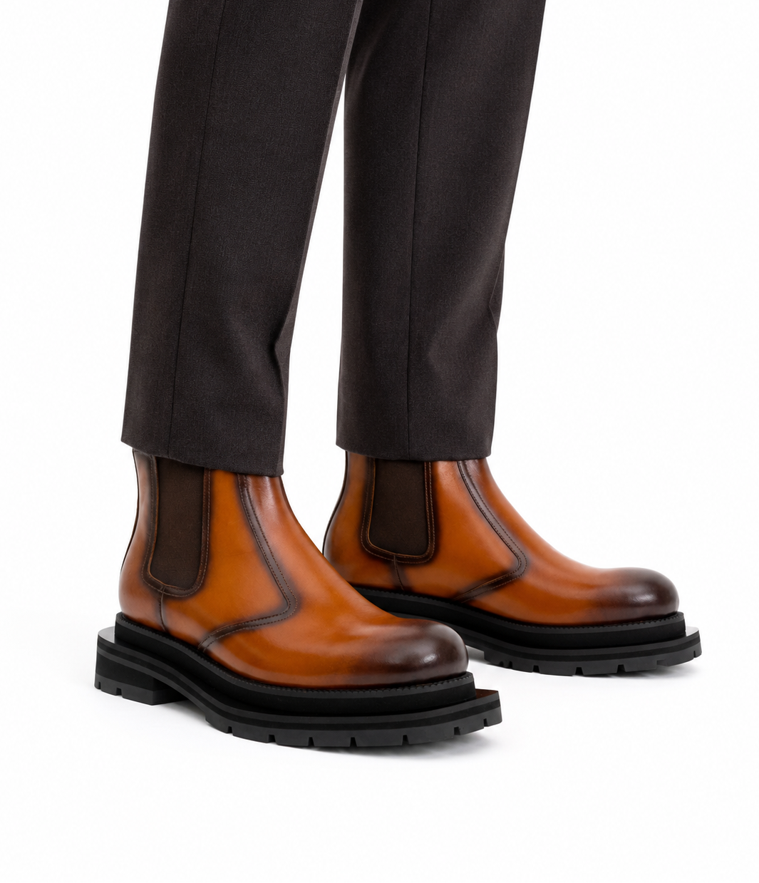 Sneakers Derby con plateau color cognac brunito