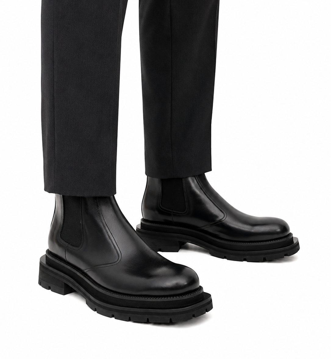 Bottines Chelsea noires à brogues avec semelle à crampons