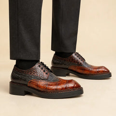 DIVINCH cognac black crocodile Derby on foot