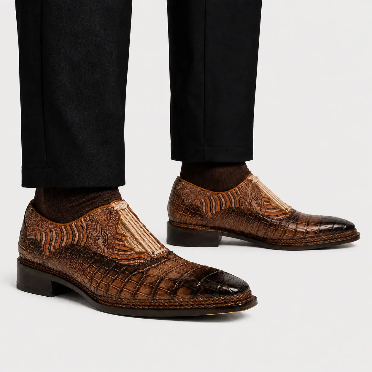DIVINCH Croc & Jacquard Oxford on foot