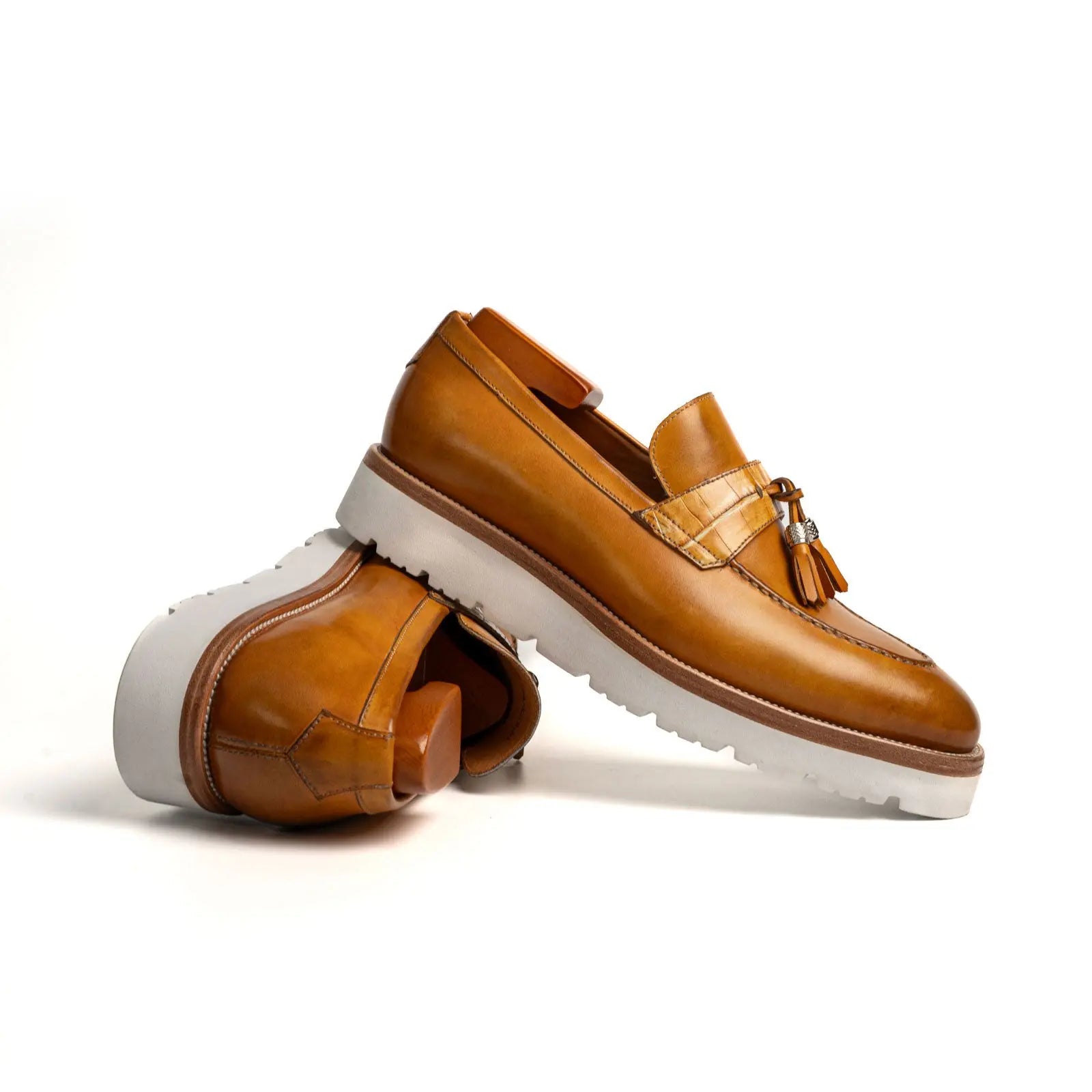 Crocodile Leather Tassel XL Loafers Antique Cognac Divinch