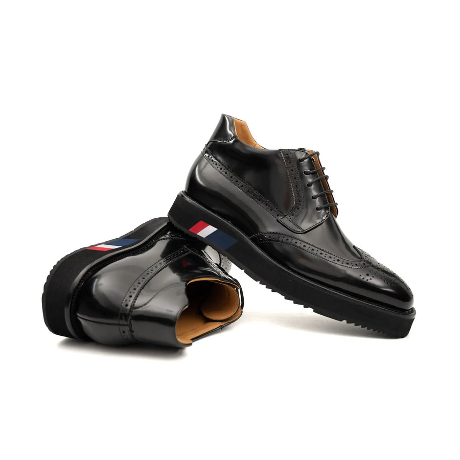 Botas plataforma combate brogue preto com patente